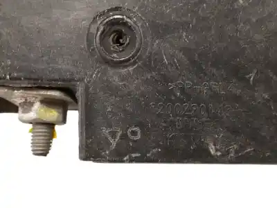 Second-hand car spare part front panel for renault clio iii authentique oem iam references 8200290143  