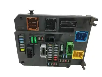 Pezzo di ricambio per auto di seconda mano scatola relè/fusibili per citroen c4 picasso 1.6 blue-hdi fap riferimenti oem iam 9806687980