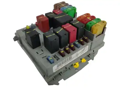 Second-hand car spare part fuse box unit for lancia ypsilon (101) 1.3 jtd 16v oem iam references 51792198  
