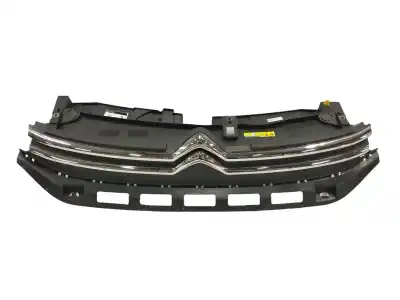 Second-hand car spare part front grille for citroen c3 iii (sx) 1.2 puretech 82 oem iam references 9812063477