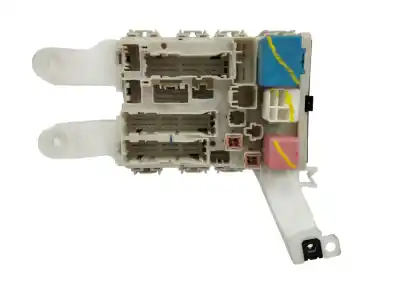 Tweedehands auto-onderdeel relais/zekeringenkastje voor toyota verso 1.6 16v cat oem iam-referenties 827300f051c