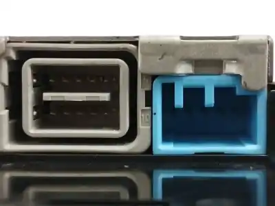 Second-hand car spare part multifunction display for volvo xc70 2.4 diesel cat oem iam references 30656245  