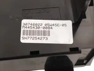 Peça sobressalente para automóvel em segunda mão comando de sofagem (chauffage / ar condicionado) por volvo xc70 2.4 diesel cat referências oem iam 30746022  