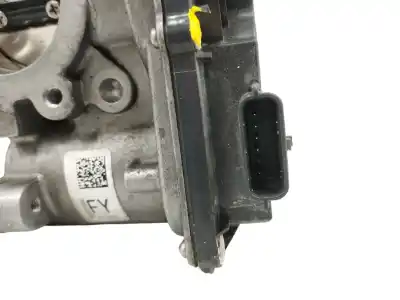 Peça sobressalente para automóvel em segunda mão borboleta de admissão por renault clio iv technofeel referências oem iam 161206038r  