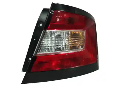 Автозапчасти б/у правый задний фонарь за skoda fabia combi 1.0 mpi ссылки oem iam 6v6945096