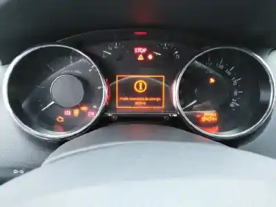 Peça sobressalente para automóvel em segunda mão quadrante por peugeot 5008 1.2 12v e-thp referências oem iam 9804263880  