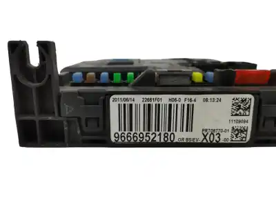 Peça sobressalente para automóvel em segunda mão caixa de fusíveis e relés por citroen c3 attraction referências oem iam 9666952180  