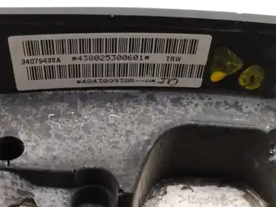 Peça sobressalente para automóvel em segunda mão volante por dacia duster (hs_) 1.6 16v referências oem iam 484309930r  