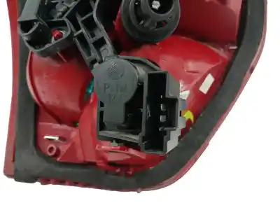 Pezzo di ricambio per auto di seconda mano luce di coda interna destra per citroen c5 station wagon 2.0 hdi fap riferimenti oem iam 9671811380  