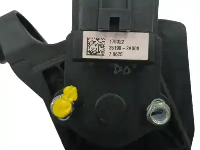 Second-hand car spare part accelerator pedal for kia carens iv 1.7 crdi oem iam references 351902a000  dh32726a4000