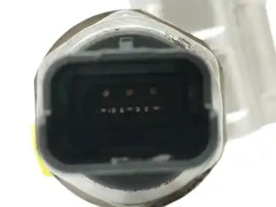 Pezzo di ricambio per auto di seconda mano rampa iniettori per citroen c4 picasso ii 1.2 thp 130 riferimenti oem iam 9802438180  