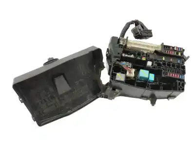 Peça sobressalente para automóvel em segunda mão caixa de fusíveis e relés por toyota corolla (e15) 1.6 16v cat referências oem iam   