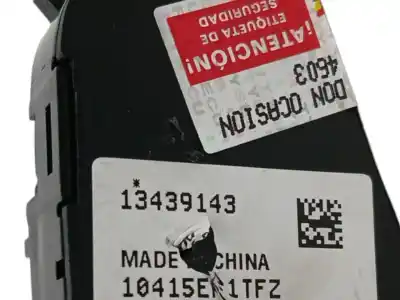 Second-hand car spare part steering wheel switch for opel corsa e (x15) 1.4 (08, 68) oem iam references 13439143  