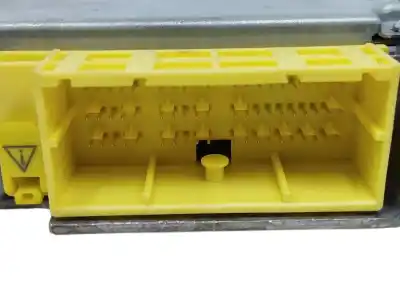 Peça sobressalente para automóvel em segunda mão centralina de airbag por toyota corolla (e15) 1.6 16v cat referências oem iam 8917002600  216728101