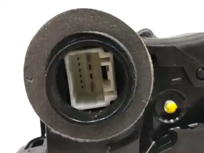 Peça sobressalente para automóvel em segunda mão fechadura da porta traseira direita por toyota corolla (e15) 1.6 16v cat referências oem iam 6977012210  