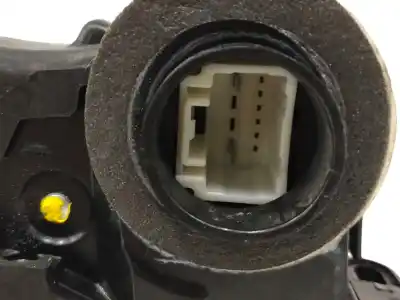 Peça sobressalente para automóvel em segunda mão fechadura da porta traseira esquerda por toyota corolla (e15) 1.6 16v cat referências oem iam 6906042021  