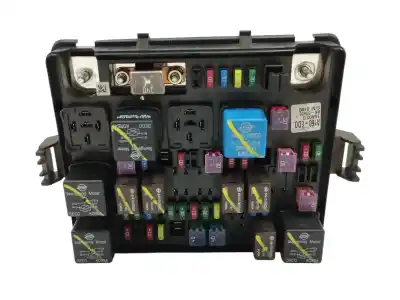 Peça sobressalente para automóvel em segunda mão caixa de fusíveis e relés por ssangyong rodius ii 2.2 xdi referências oem iam 