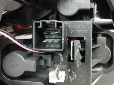 Second-hand car spare part left tailgate light for volvo v40 1.6 diesel cat oem iam references 31395845  