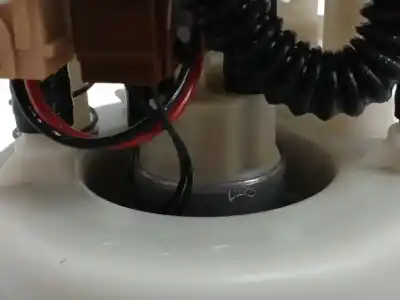 Second-hand car spare part fuel tank sender unit for dacia duster (hs_) 1.6 16v oem iam references 172024388r  