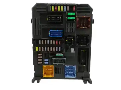 Second-hand car spare part fuse box unit for citroen c4 picasso 1.2 12v e-thp / puretech oem iam references 9819851380