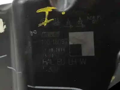 Peça sobressalente para automóvel em segunda mão farol / farolim esquerdo por suzuki vitara (ly) 1.6 ddis (apk 416d) referências oem iam 10018097  