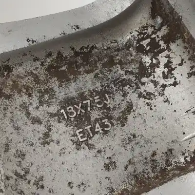 Автозапчасти б/у шина за ssangyong actyon 2.0 td cat ссылки oem iam 4173031370 5h 5x130 18x7,5j et43