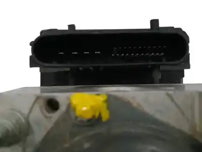 Peça sobressalente para automóvel em segunda mão abs por dacia logan laureate referências oem iam 8200262807  0265231488