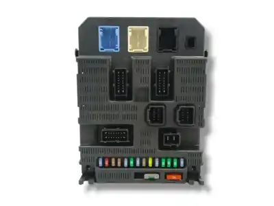 Pièce détachée automobile d'occasion BOÎTES À FUSIBLES pour PEUGEOT 807  Références OEM IAM 9659285280  