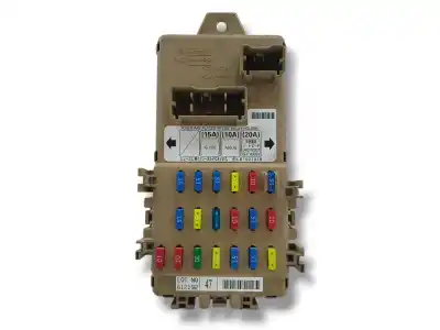 Tweedehands auto-onderdeel relais/zekeringenkastje voor subaru impreza sedán (gd) 2.0 i awd (gd9) oem iam-referenties lb100701b