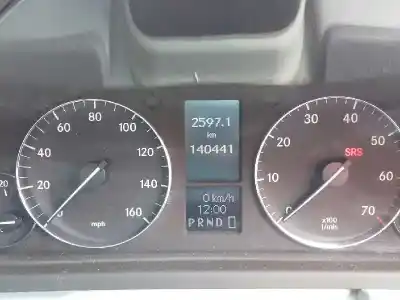 Recambio de automóvil de segunda mano de cuadro instrumentos para mercedes clase c (w203) berlina 180 compressor (203.046) referencias oem iam a2035404647 110080266002 