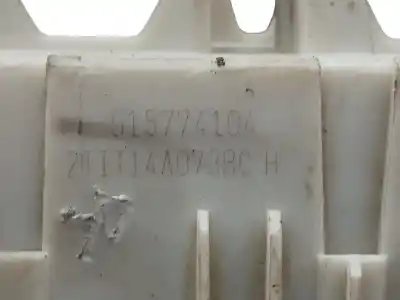 Peça sobressalente para automóvel em segunda mão caixa de fusíveis e relés por ford transit connect (tc7) 1.8 tdci cat referências oem iam 2tit14a073bch  