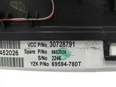 Peça sobressalente para automóvel em segunda mão quadrante por volvo xc70 2.4 diesel cat referências oem iam 30728791  