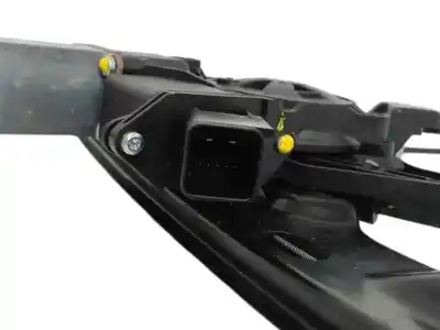 Second-hand car spare part passenger side right window regulator for opel adam 1.4 16v cat (a 14 xel / ldd / l2z) 87 cv / 64 kw oem iam references 13350350  