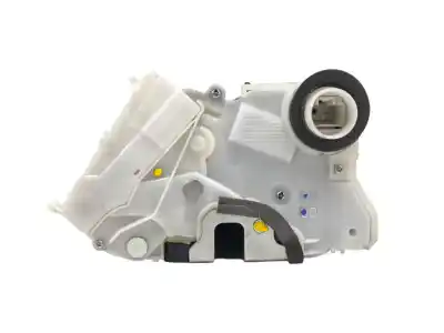 Автозапчастина б/у замок передній праві двері для toyota yaris (_p13_) 1.3 (nsp130_) посилання на oem iam 690300d320  