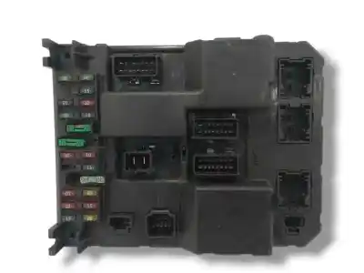 Peça sobressalente para automóvel em segunda mão caixa de fusíveis e relés por peugeot 307 (s1) 2.0 hdi cat referências oem iam 9651197080