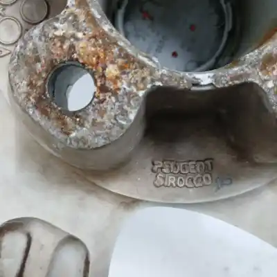 Pezzo di ricambio per auto di seconda mano cerchione in lega per peugeot 206 berlina 1.6 16v cat riferimenti oem iam  4h 4x108 6jx15ch4 et28