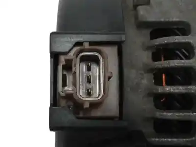 Pezzo di ricambio per auto di seconda mano alternatore per ford focus berlina (cap) 1.6 tdci cat riferimenti oem iam 3m5t10300pd 1042103513 120a