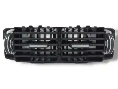 Peça sobressalente para automóvel em segunda mão Grelha / Difusor De Ar por JAGUAR F-PACE (X761) 2.0 TD4 AWD Referências OEM IAM GJ32014A22AA GX63014A22AB 