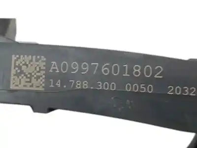 Автозапчасти б/у задняя правая наружная ручка за mercedes-benz gla (h247) gla 200 d (247.712) ссылки oem iam a0997601802  