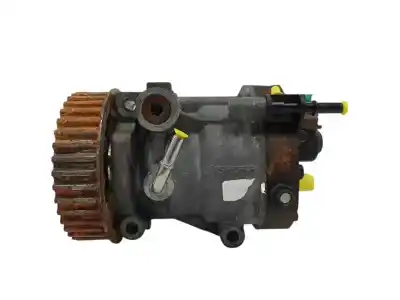 Pièce détachée automobile d'occasion POMPE À INJECTION pour RENAULT KANGOO  Références OEM IAM 8200707450 R9042A070C 8200057225