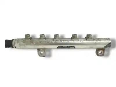 Piesă de schimb auto la mâna a doua RAMPA INJECTOR pentru OPEL VECTRA C BERLINA 1.9 CDTI Referințe OEM IAM 55209572  