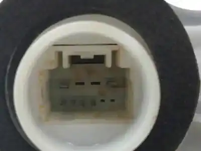 Pezzo di ricambio per auto di seconda mano serratura porta anteriore sinistra per toyota corolla hatchback (_e21_, _ea1_, _eh1_) 1.8 hybrid (zwe211) riferimenti oem iam 6904002491  