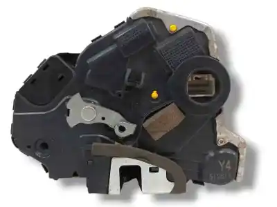 Pezzo di ricambio per auto di seconda mano serratura porta anteriore destra per lexus rx 300 (mcu35) 3.0 v6 cat riferimenti oem iam 6903048070  