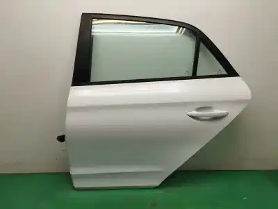 Peça sobressalente para automóvel em segunda mão porta do automóvel traseira esquerda por hyundai i20 i (pb, pbt) 1.2 referências oem iam 