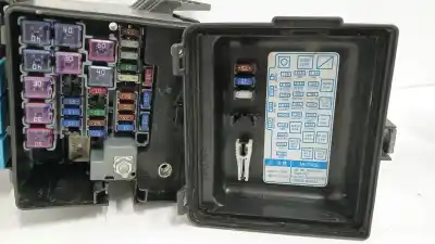 Second-hand car spare part fuse box unit for lexus rx 3.3 v6 24v cat oem iam references 8262048050  