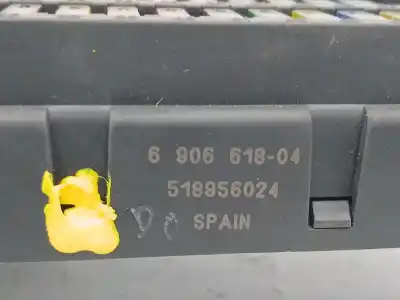 Second-hand car spare part fuse box unit for bmw 5 touring (e61) 520 d oem iam references 690661804  