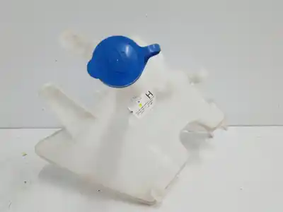 Second-hand car spare part windscreen washer bottle for toyota auris (_e18_) 1.2 (nre185_) oem iam references 8531002490 1020974001 