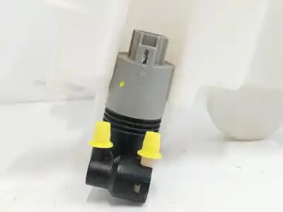 Second-hand car spare part windscreen washer bottle for toyota auris (_e18_) 1.2 (nre185_) oem iam references 8531002490 1020974001 