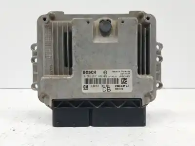 Pezzo di ricambio per auto di seconda mano centralina motore per opel astra h gtc (a04) 1.7 cdti (l08) riferimenti oem iam 55560810