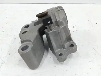 Автозапчасти б/у правая опора двигателя за jeep renegade suv (bu, b1, bv) 1.6 crd ссылки oem iam 00520709670  